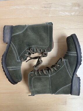 Steve Madden Olive Green Suede Lace-Up Ankle Zip Boots